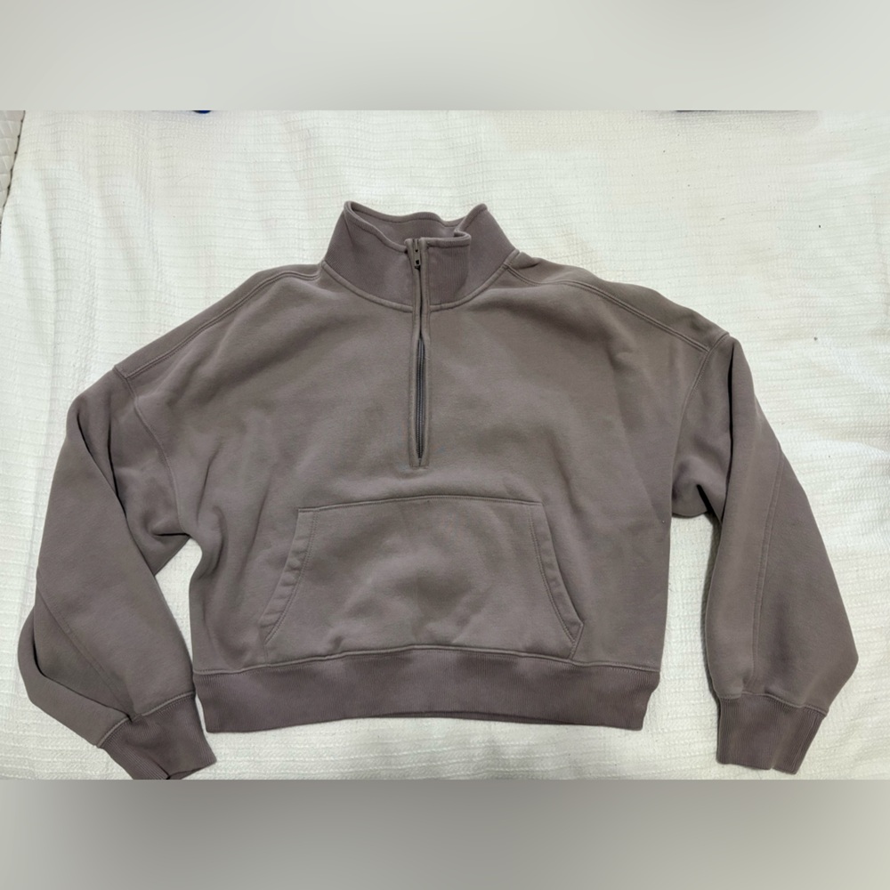 Abercrombie & Fitch women’s Brown Zip-Up Sweater